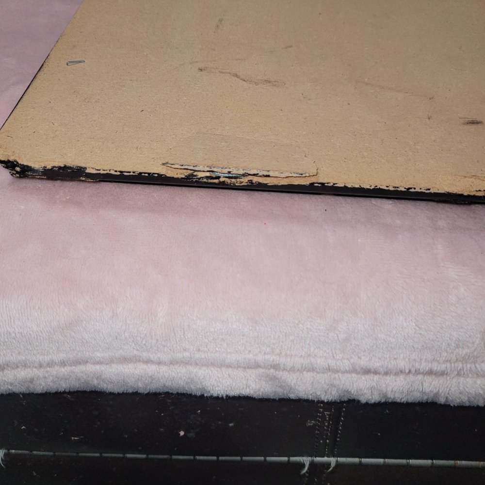 Linens-n-Things decor - Picture 8 of 9
